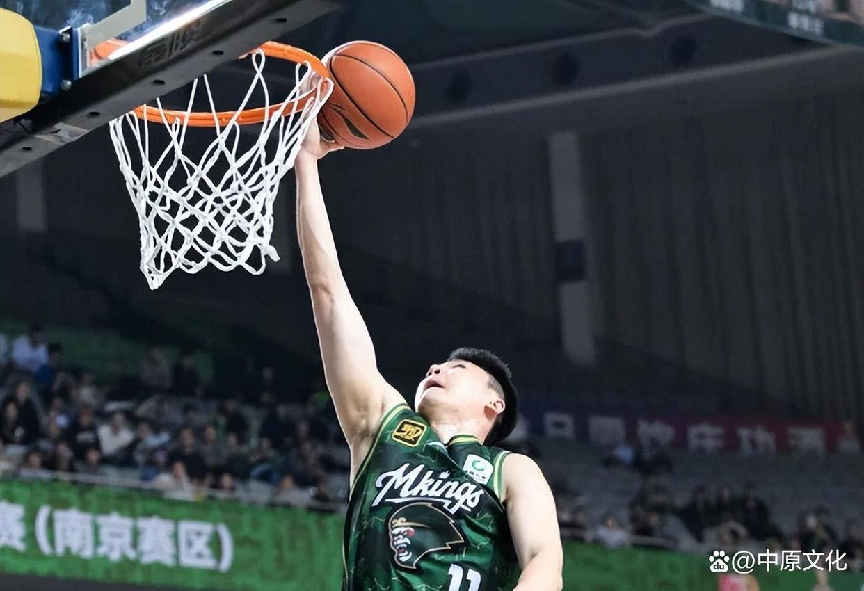 yy易游平官网入口关于今晨深圳男篮备战CBA常规赛，复出首秀细节曝光，目标明确，球队文化再被提及的信息