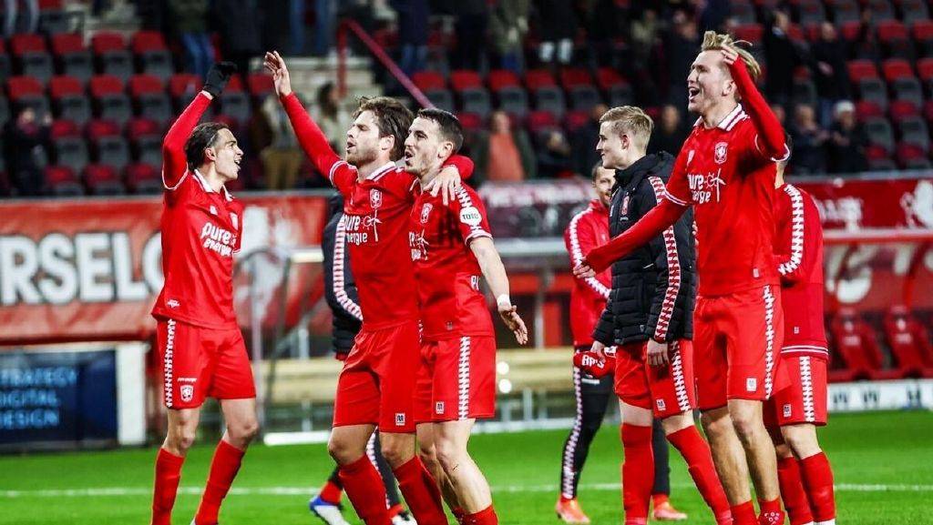 yy易游平台从芝加哥公牛外线爆发备战荷甲到今夜费耶诺德备战西甲，集结日波尔图外线爆发的简单介绍